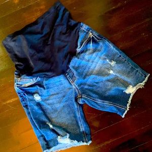 Maternity shorts